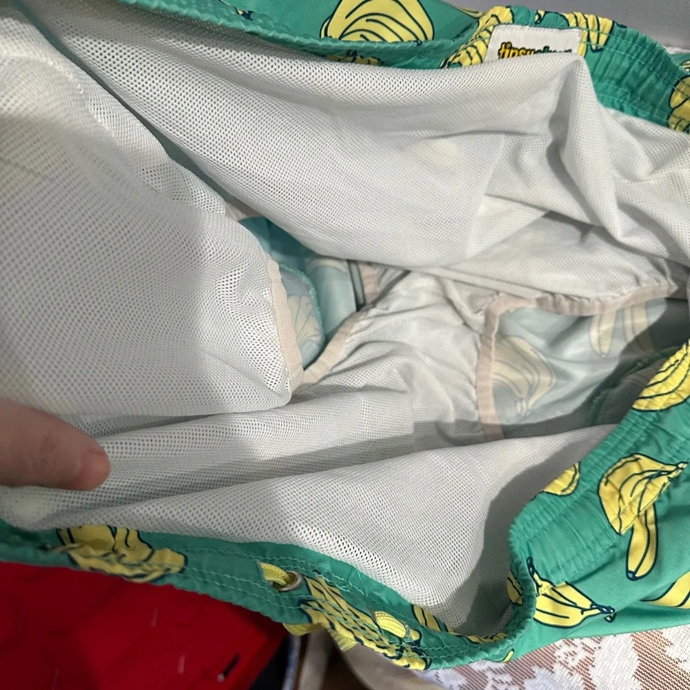 Tipsy Elves make splash